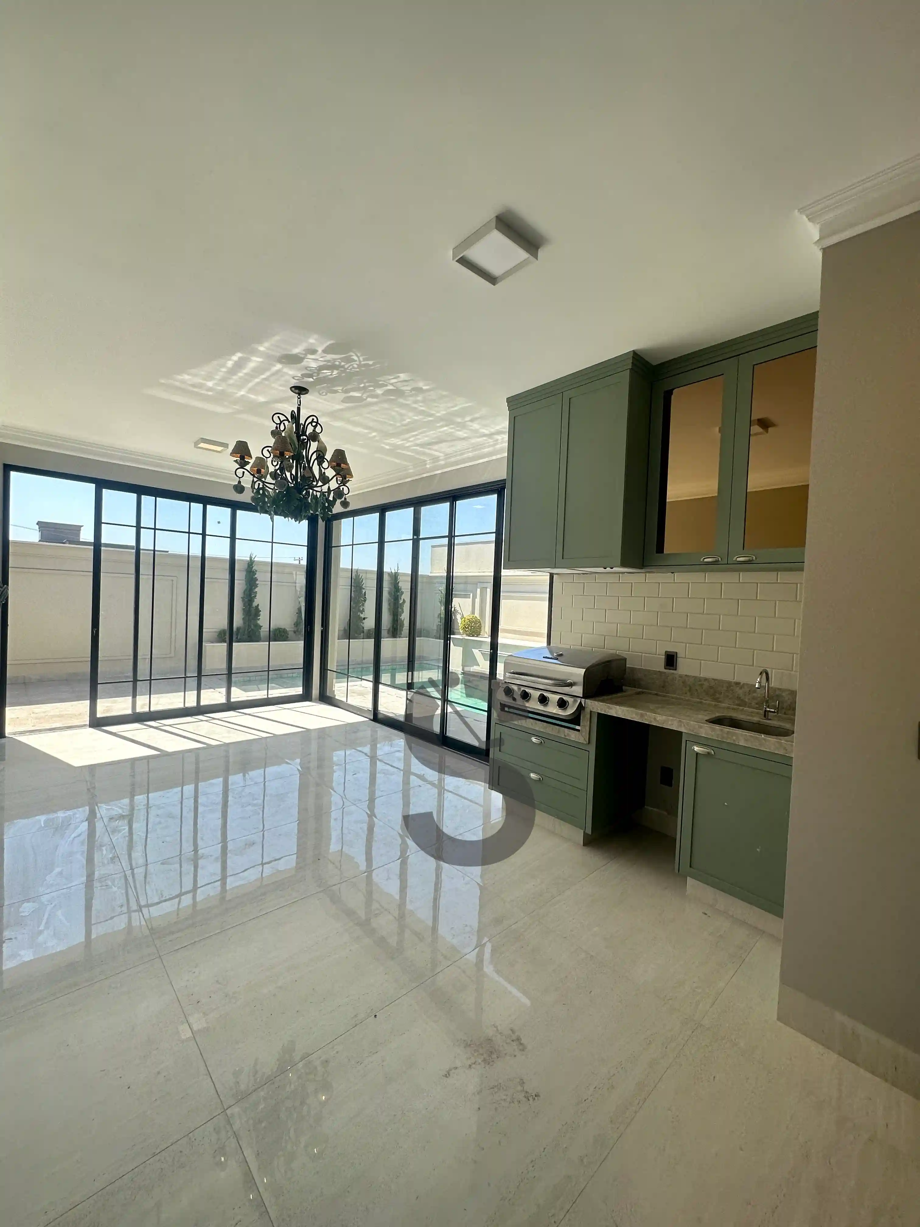 Casa de Condomínio com 3 quartos à venda, 230m² — foto 15 de 21