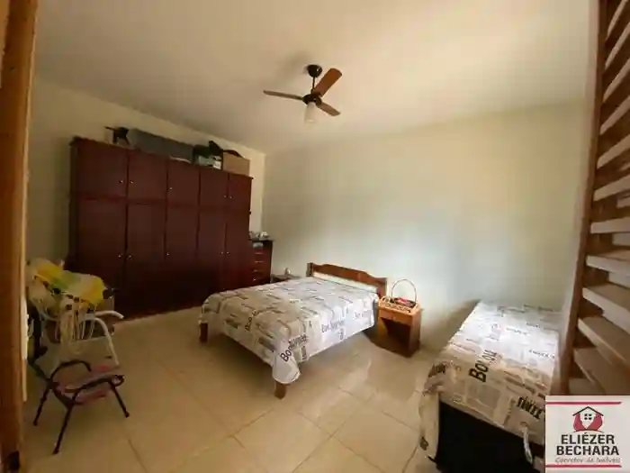 Fazenda / Sítio / Chácara com 3 quartos à venda, 1000m² — foto 2 de 33