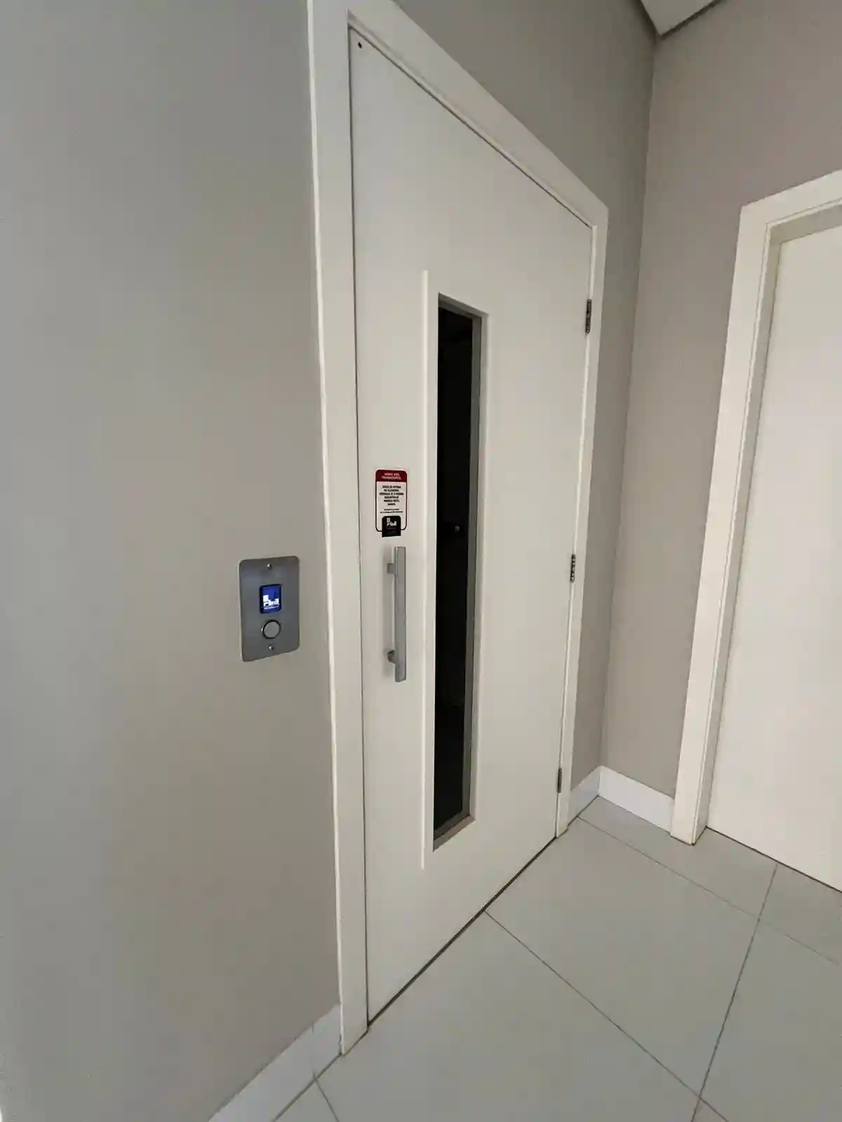 Casa de Condomínio com 4 quartos à venda, 383m² — foto 10 de 58