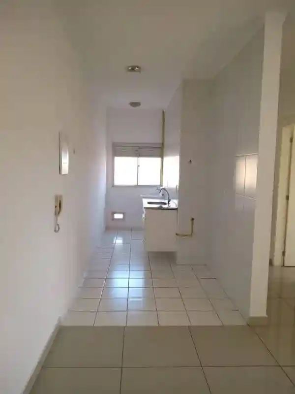 Apartamento com 2 quartos para aluguel, 60m² — foto 3 de 9