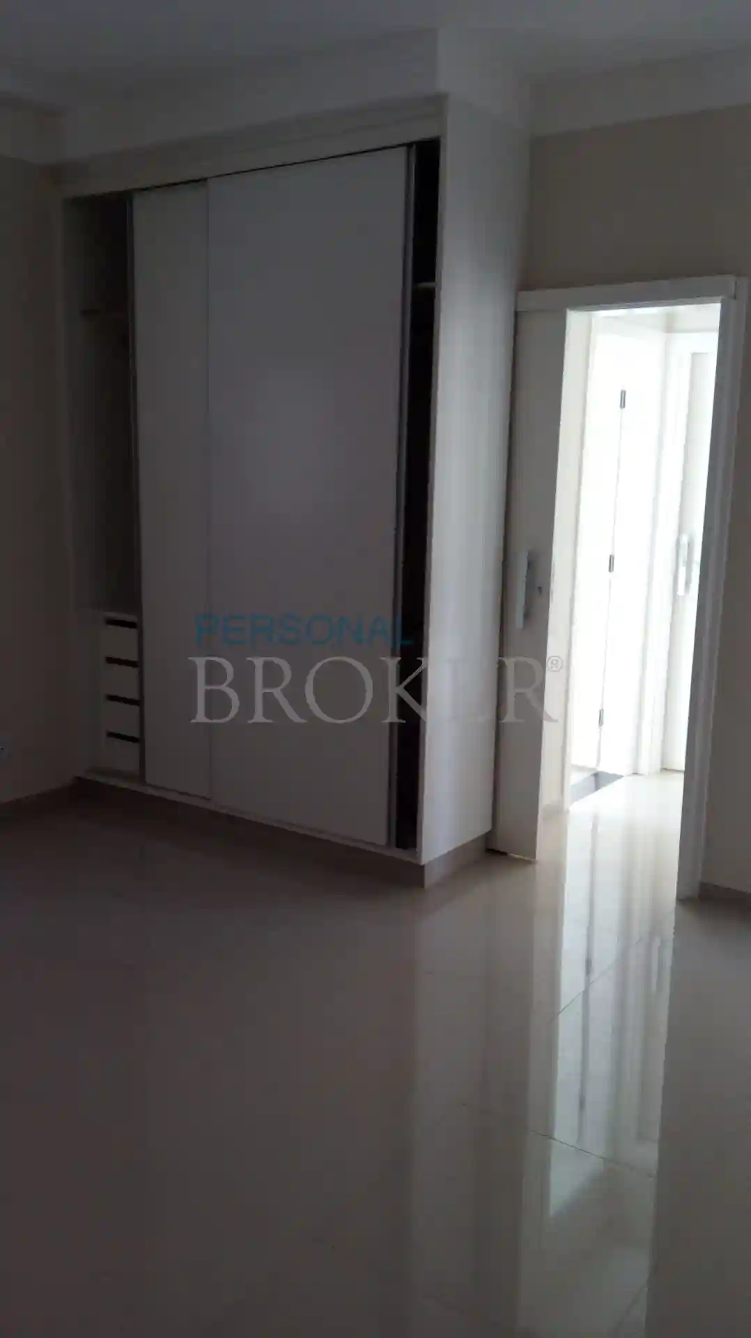Casa de Condomínio com 5 quartos à venda, 410m² — foto 12 de 42
