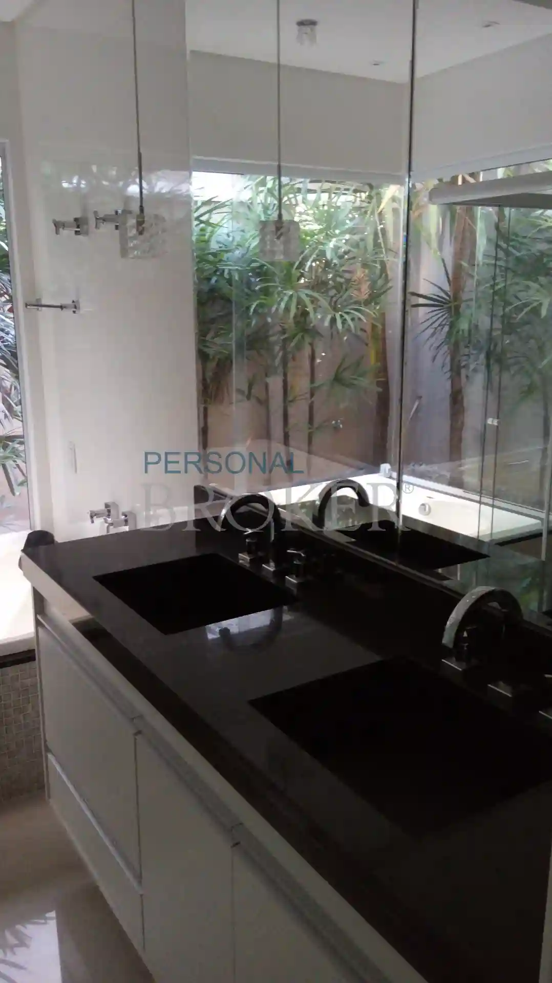 Casa de Condomínio com 5 quartos à venda, 410m² — foto 16 de 42