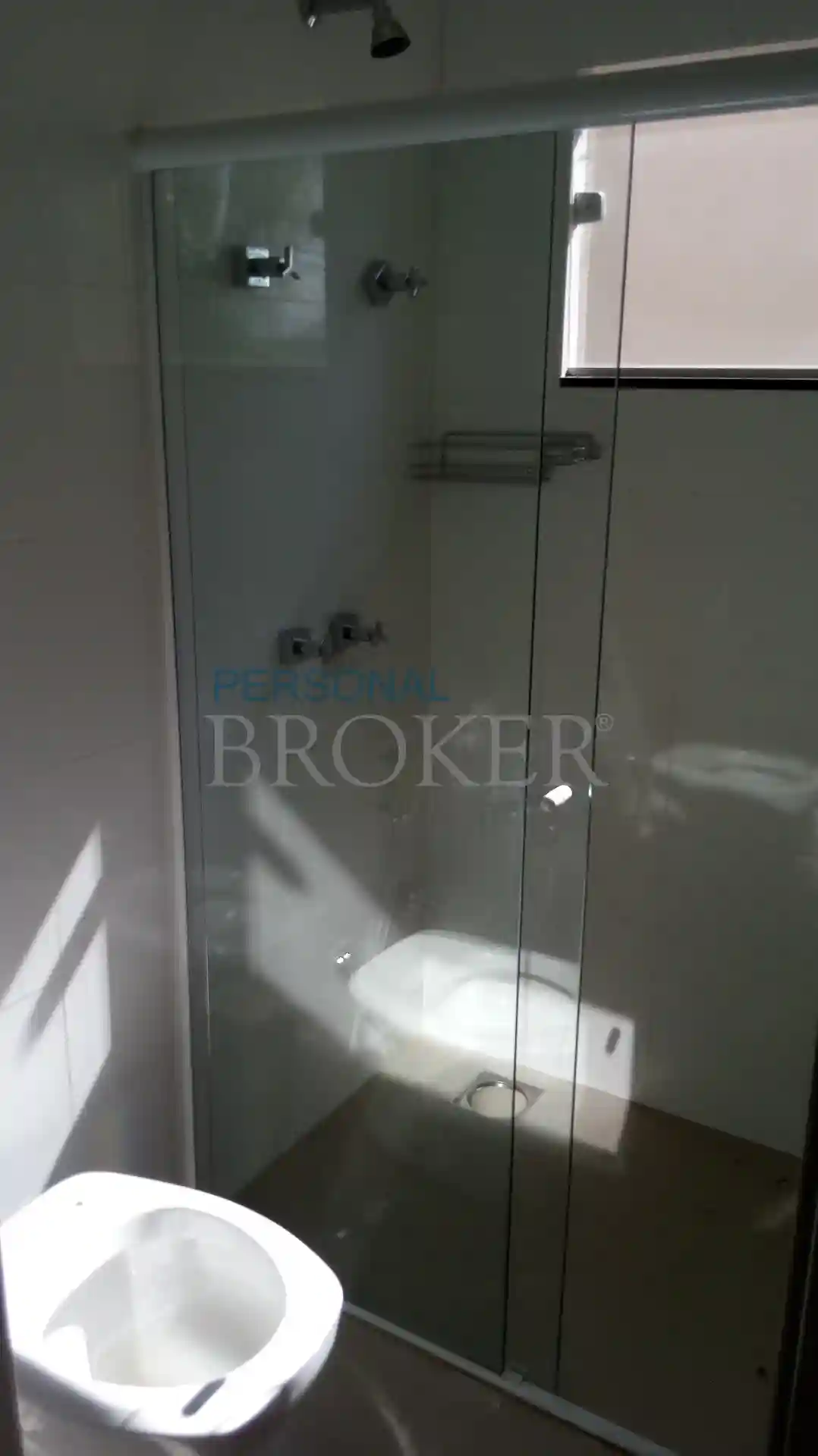 Casa de Condomínio com 5 quartos à venda, 410m² — foto 3 de 42