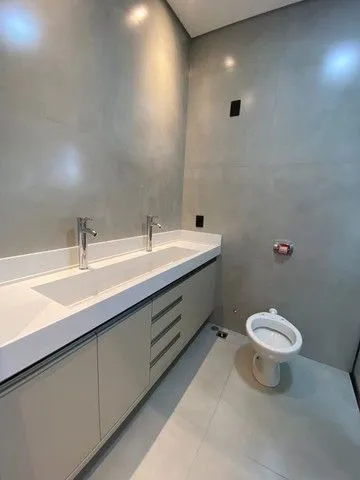 Casa de Condomínio para aluguel — foto 1 de 8