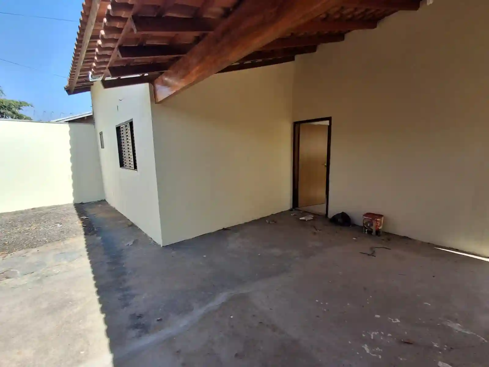 Casa com 3 quartos à venda, 110m² — foto 1 de 13