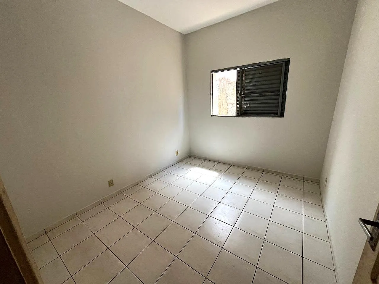 Casa com 3 quartos para aluguel, 100m² — foto 5 de 17