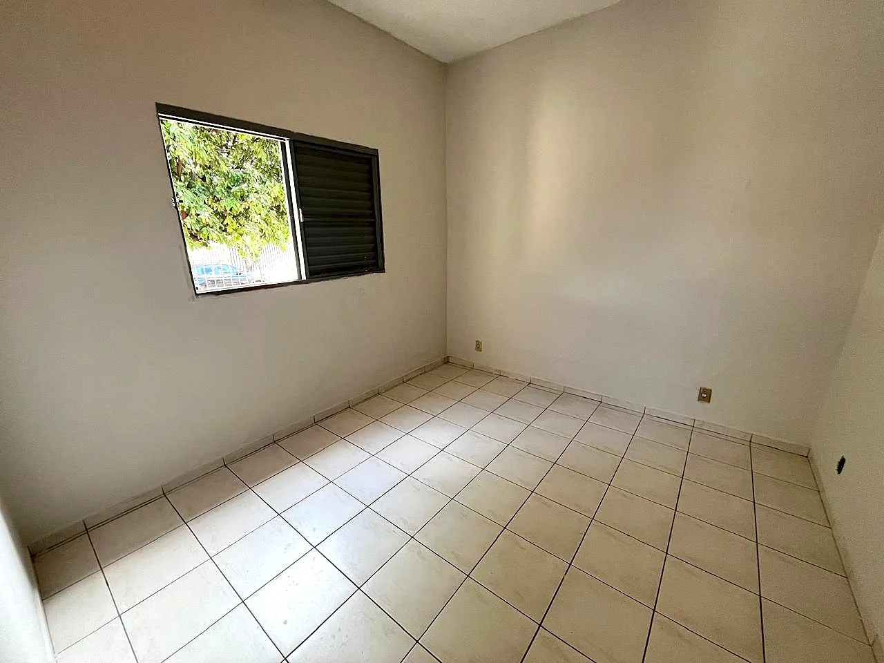Casa com 3 quartos para aluguel, 100m² — foto 4 de 17