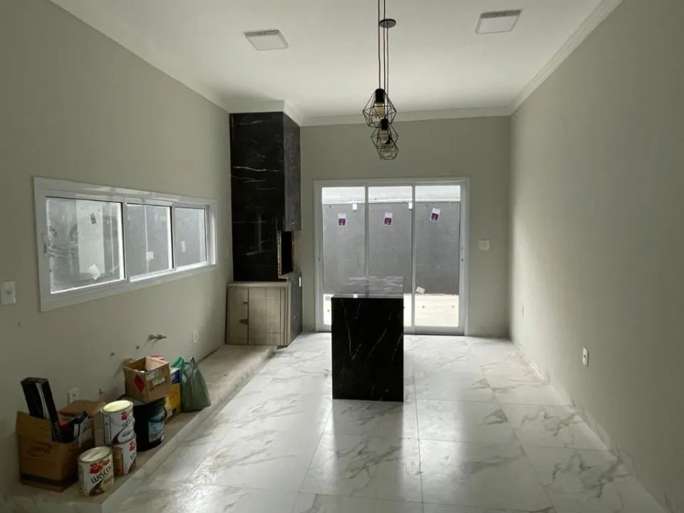 Casa à venda — foto 1 de 8