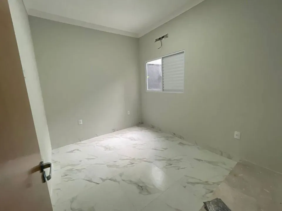 Casa à venda — foto 6 de 8