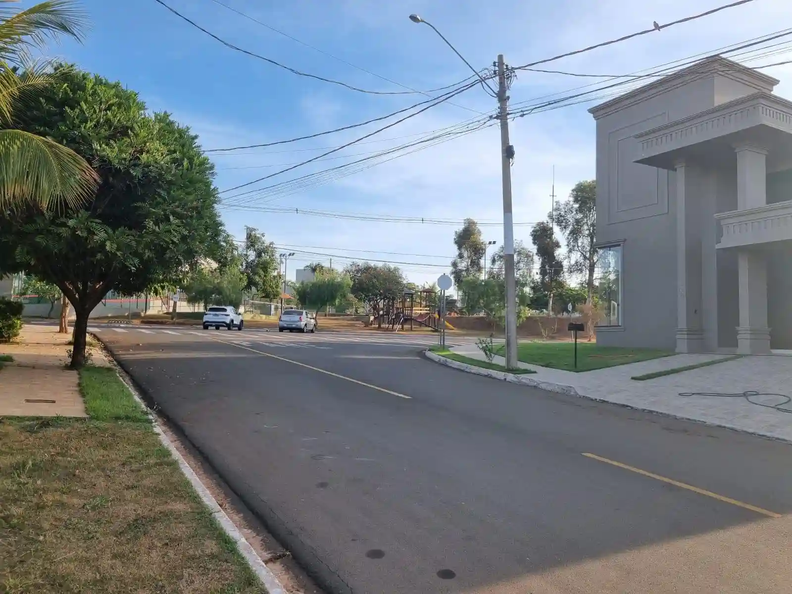 Terreno / Lote / Condomínio  à venda, 400m² — foto 2 de 8