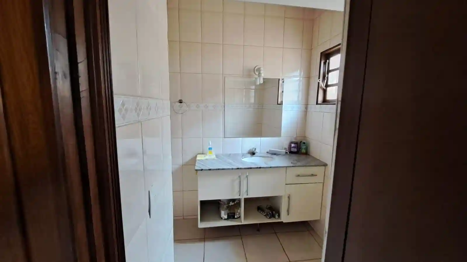 Casa  para aluguel, 200m² — foto 15 de 16