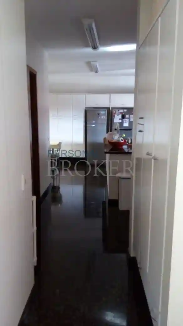 Casa de Condomínio com 4 quartos à venda, 400m² — foto 23 de 32