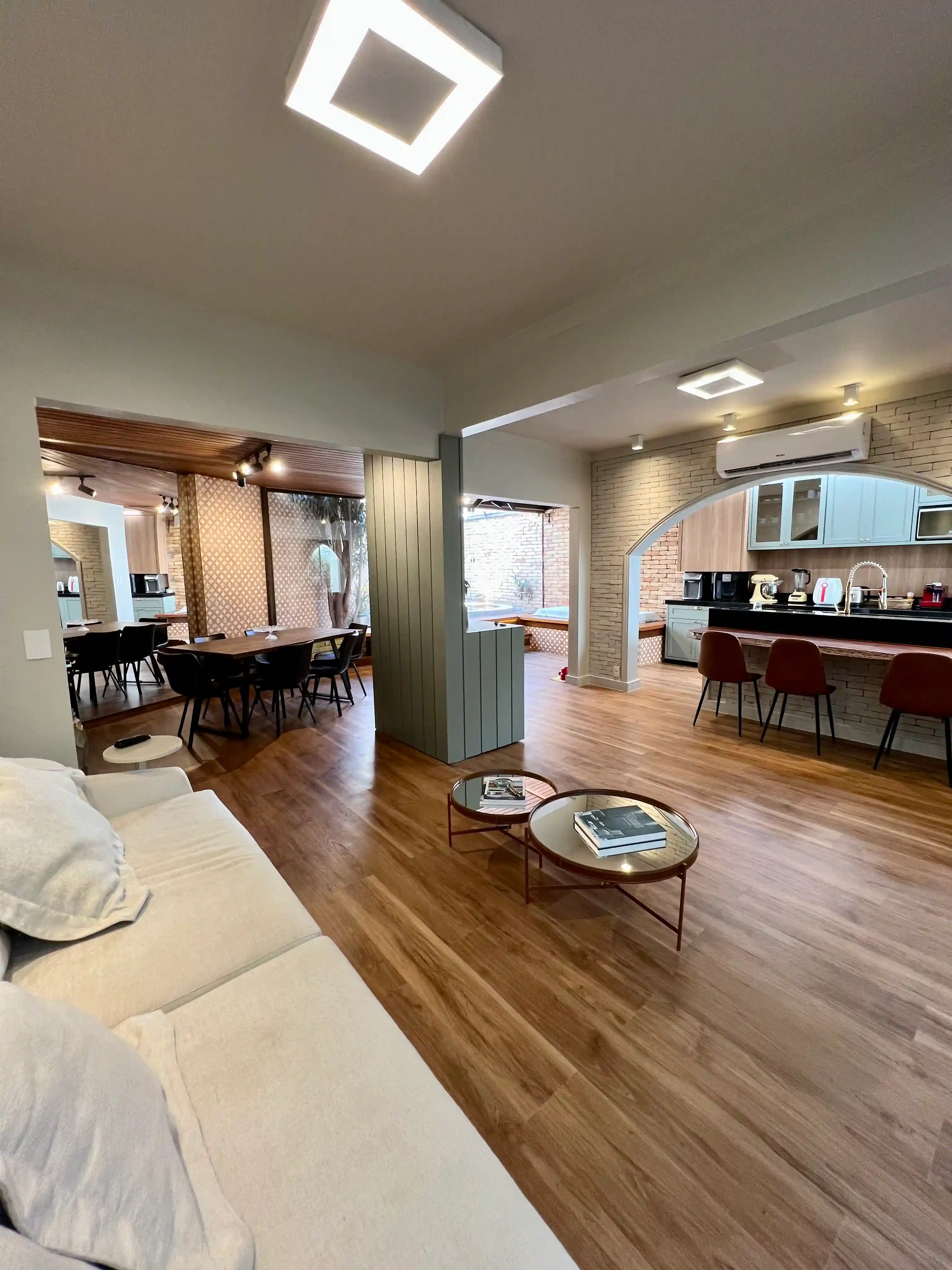 Casa de Condomínio com 2 quartos à venda, 228m² — foto 8 de 11
