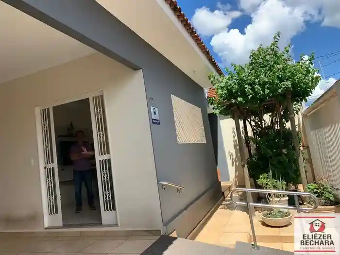 Casa com 2 quartos à venda, 150m² — foto 2 de 21