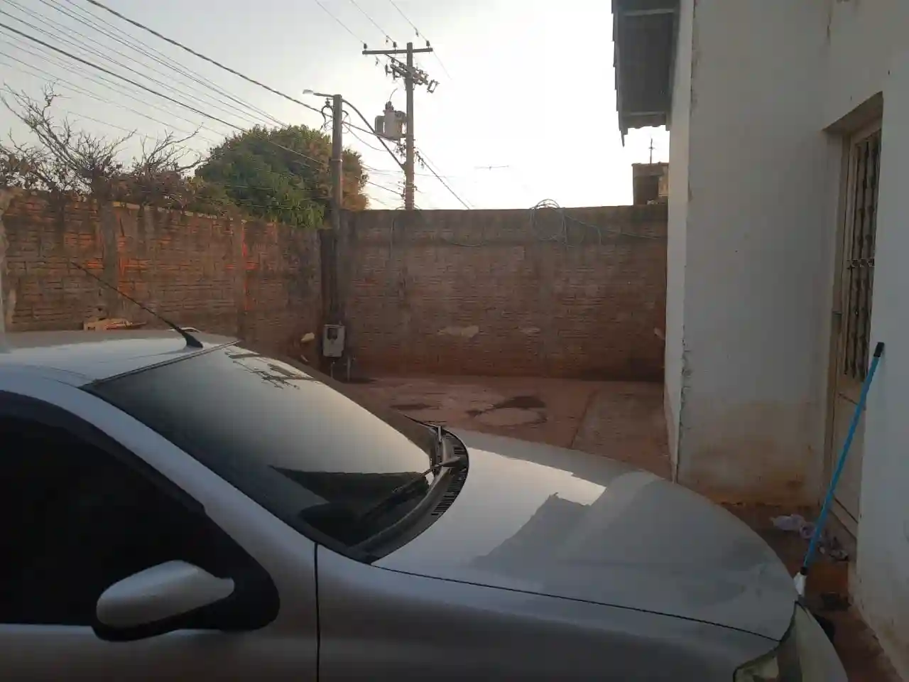 Casa à venda — foto 2 de 2