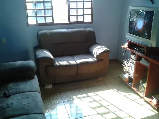 Casa à venda — foto 2 de 2