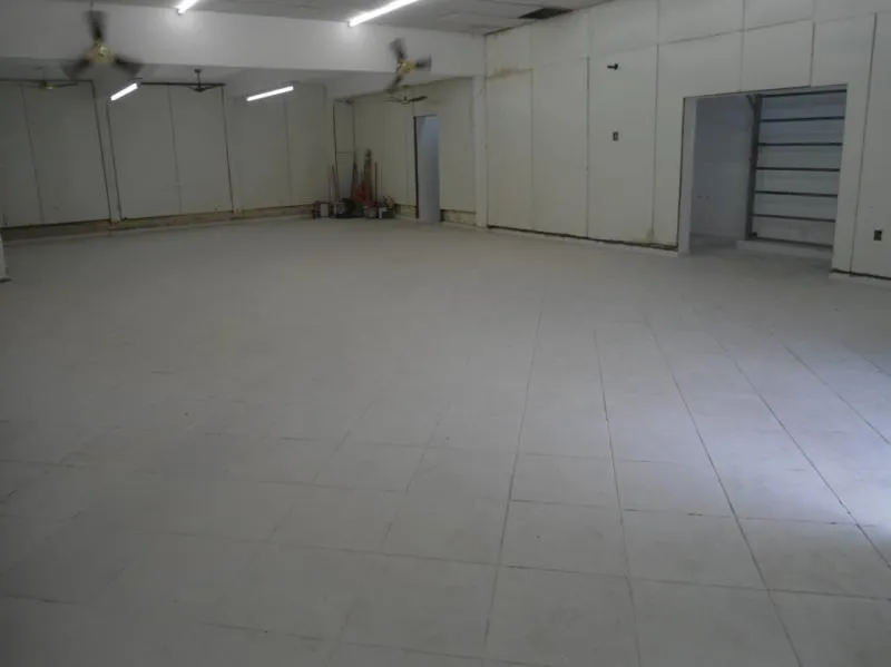 Loja / Salão / Ponto Comercial à venda — foto 1 de 6