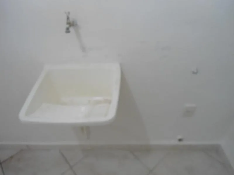 Loja / Salão / Ponto Comercial à venda — foto 3 de 6