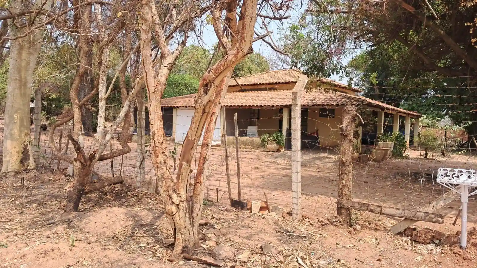 Fazenda / Sítio / Chácara com 2 quartos à venda, 2000m² — foto 1 de 14
