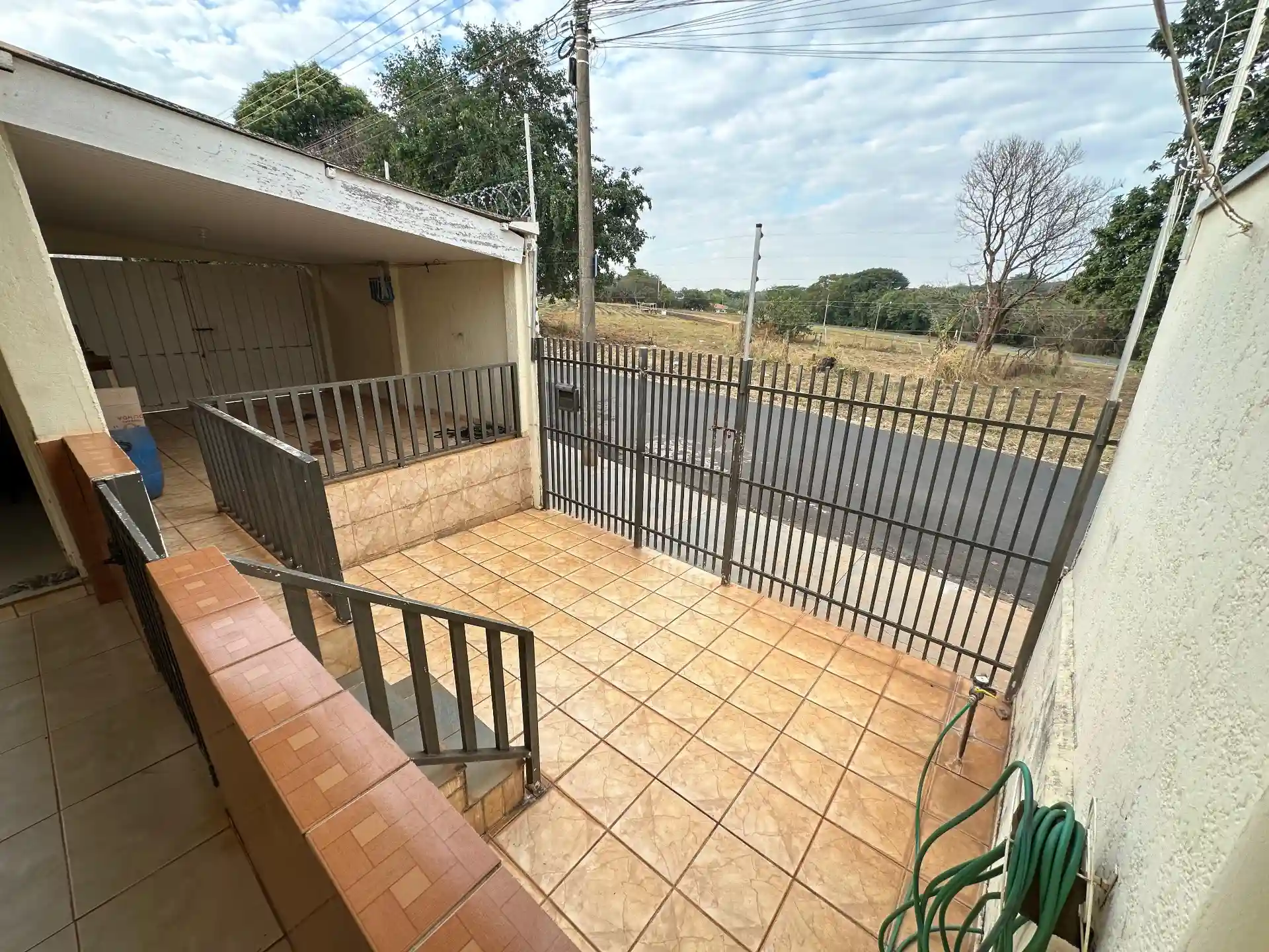 Casa com 2 quartos à venda, 162m² — foto 2 de 25