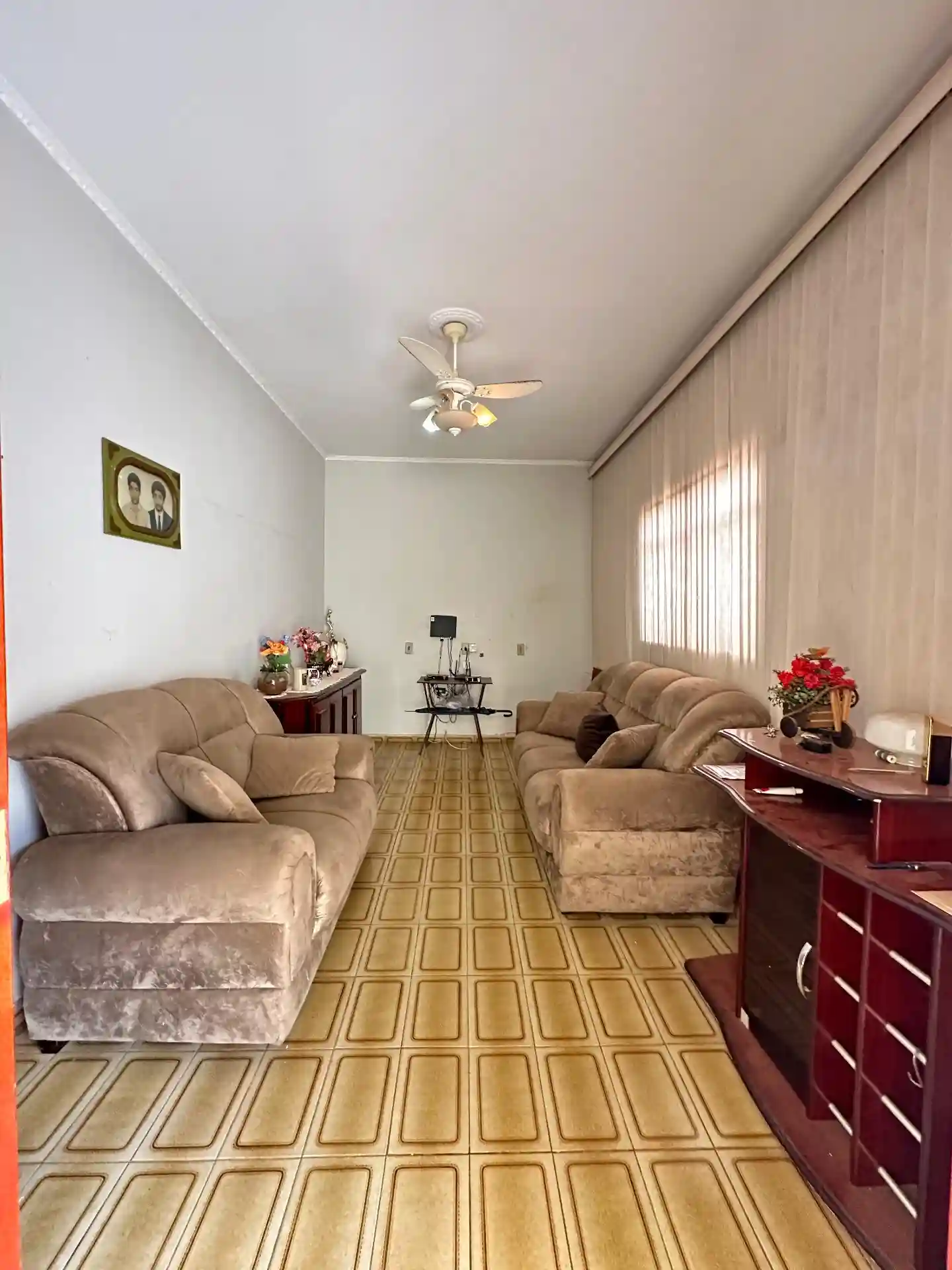 Casa com 2 quartos à venda, 162m² — foto 1 de 25