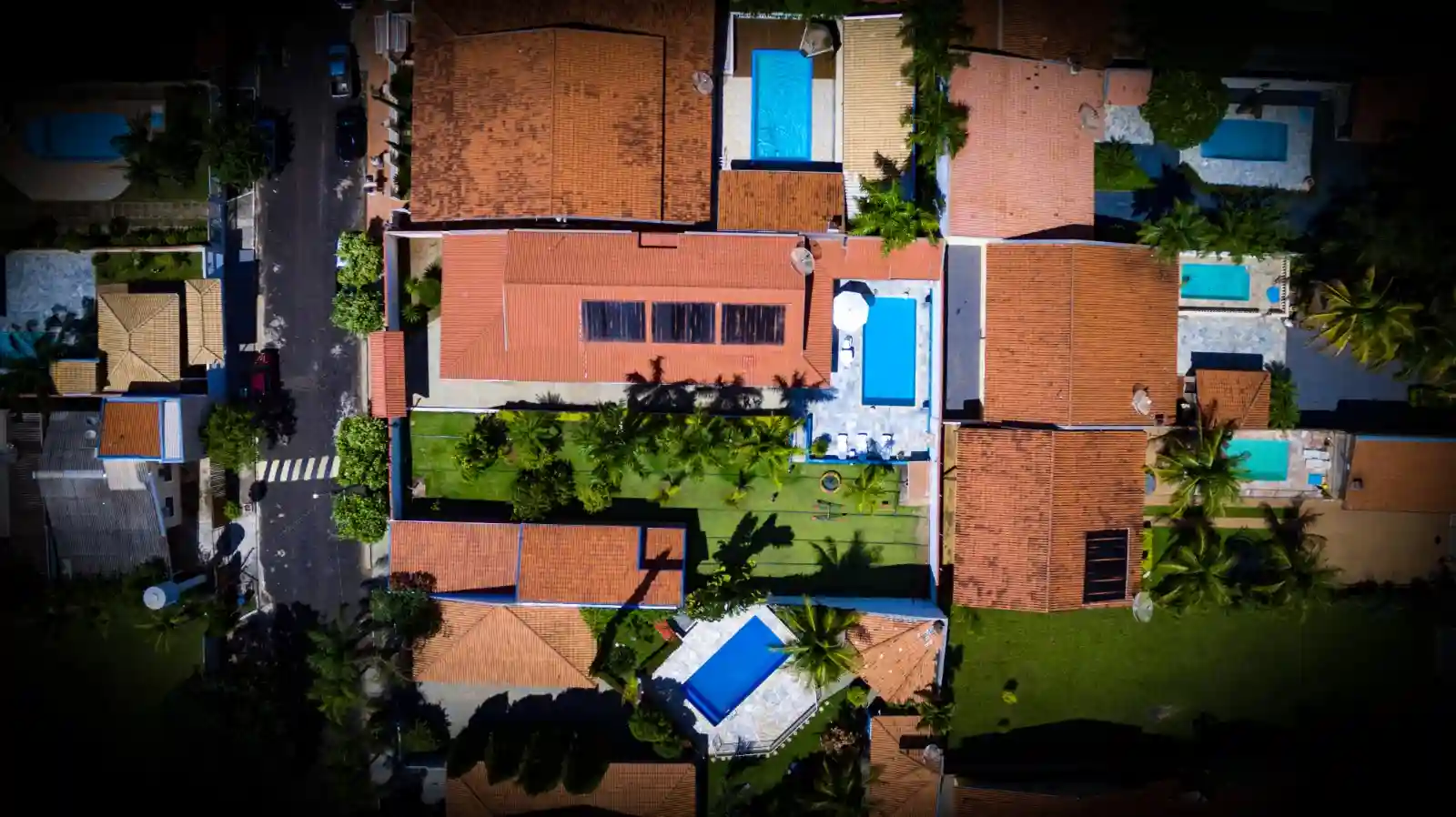 Casa de Condomínio com 6 quartos à venda, 398m² — foto 8 de 40