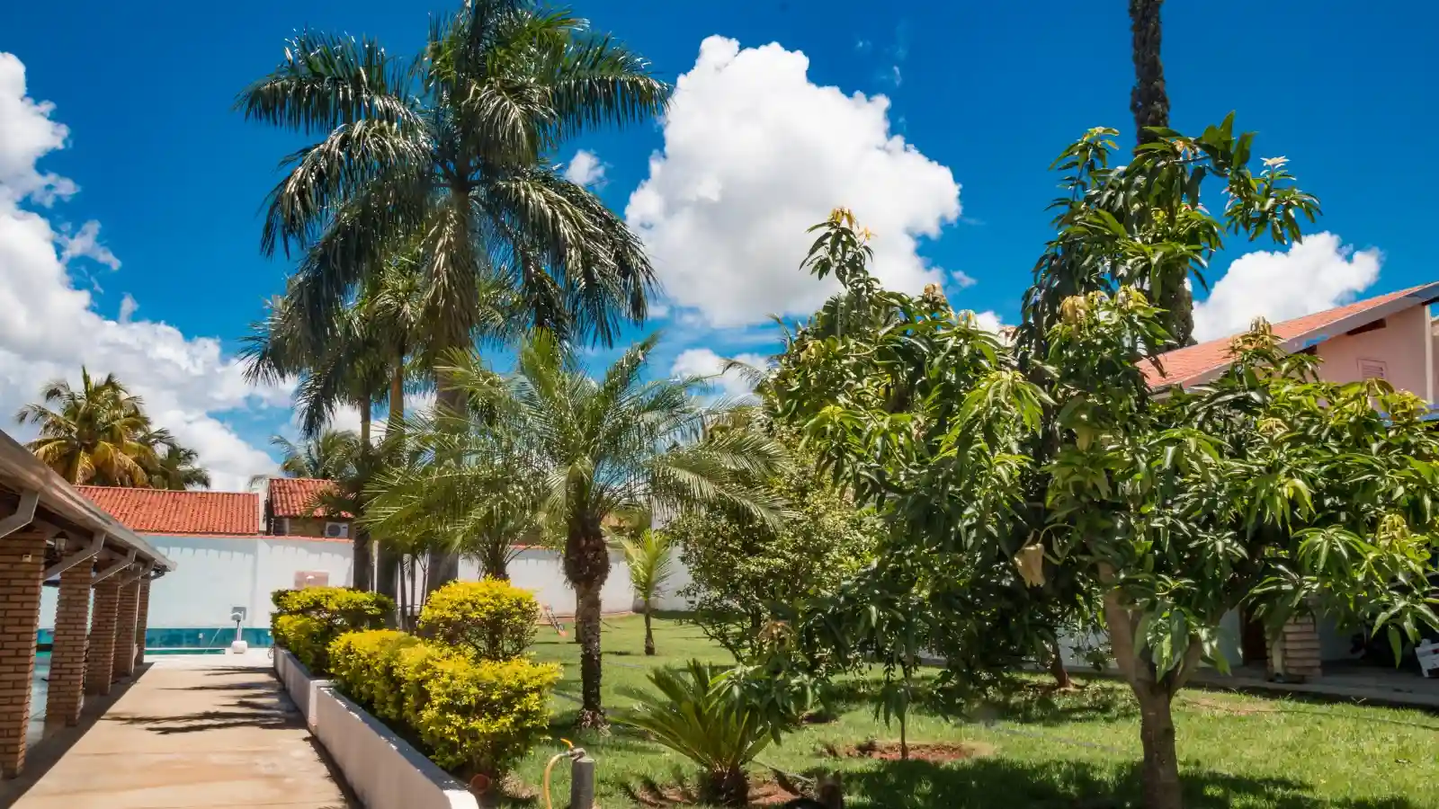 Casa de Condomínio com 6 quartos à venda, 398m² — foto 39 de 40