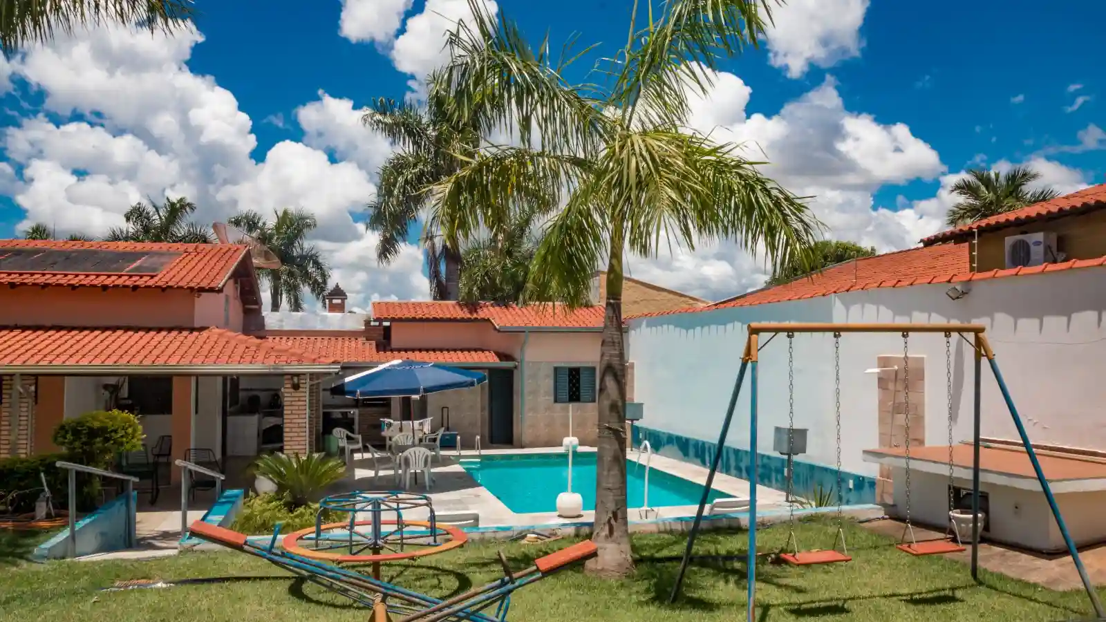 Casa de Condomínio com 6 quartos à venda, 398m² — foto 7 de 40