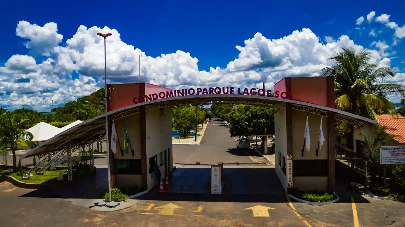 Casa de Condomínio com 6 quartos à venda, 398m² — foto 17 de 40