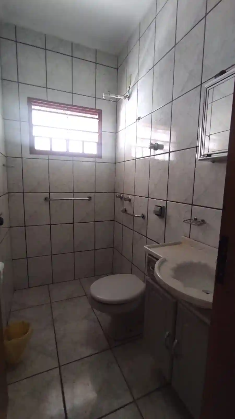 Casa com 3 quartos à venda, 242m² — foto 16 de 18