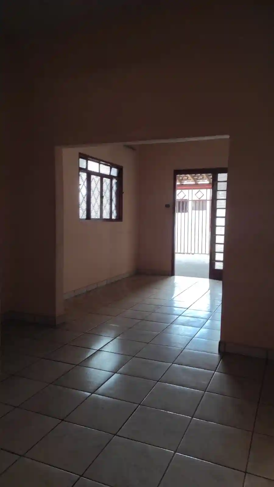 Casa com 3 quartos à venda, 242m² — foto 4 de 18