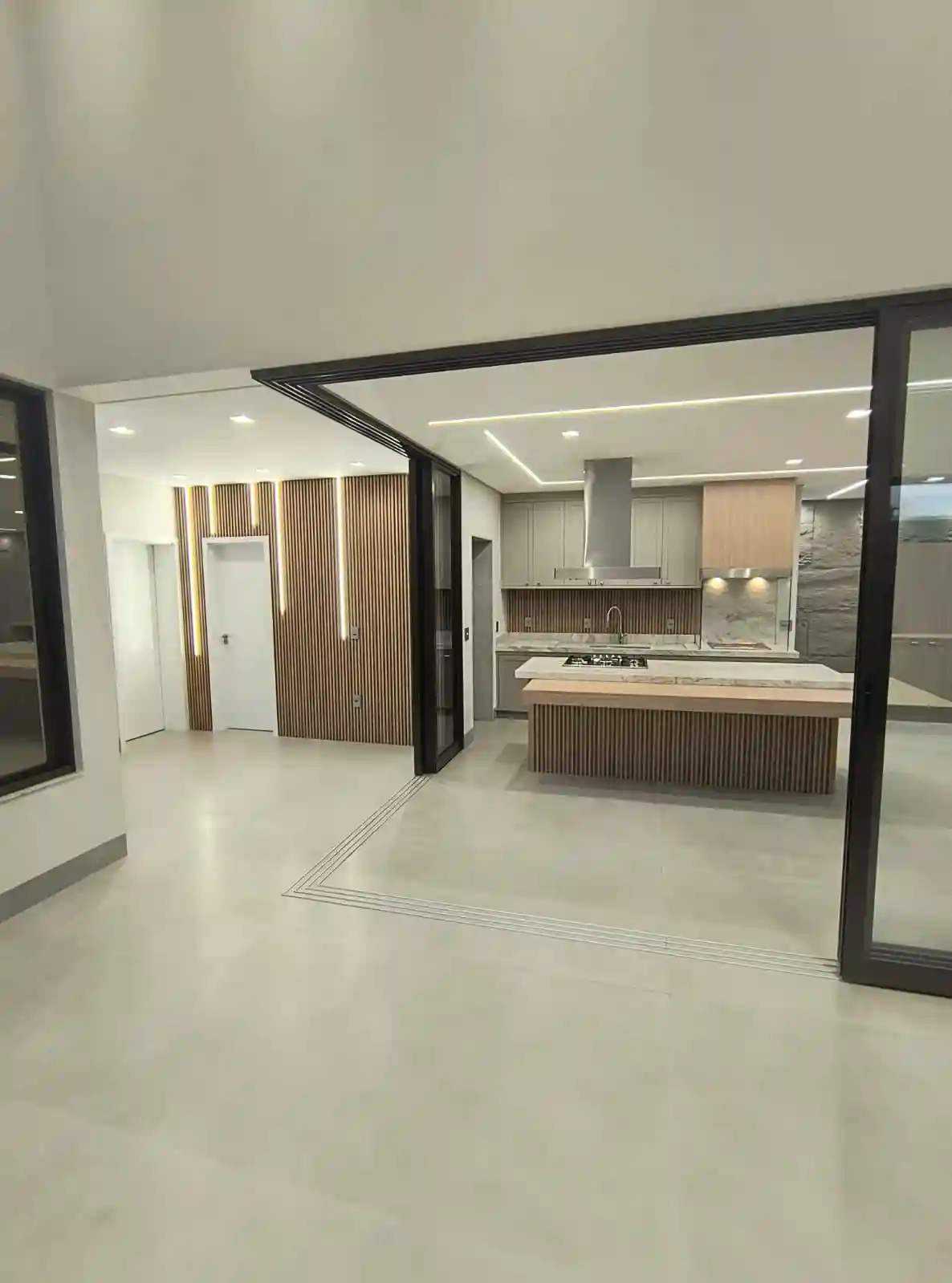 Casa de Condomínio com 3 quartos à venda, 243m² — foto 16 de 31