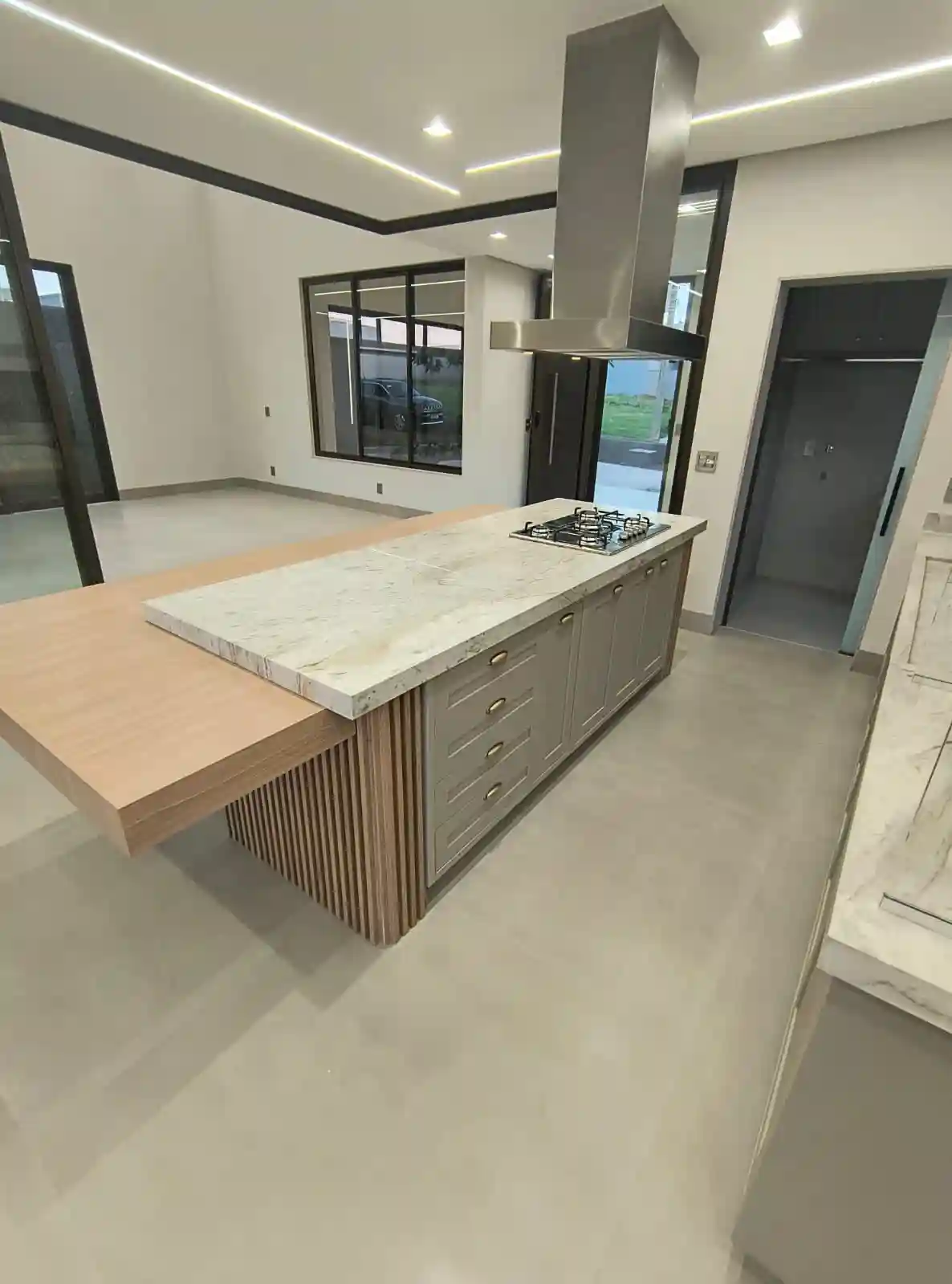 Casa de Condomínio com 3 quartos à venda, 243m² — foto 5 de 31