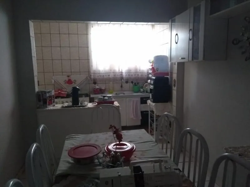 Casa à venda — foto 4 de 7