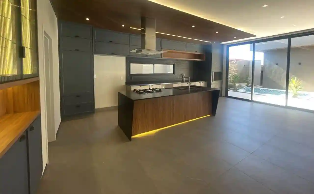 Casa de Condomínio com 3 quartos à venda, 216m² — foto 12 de 31