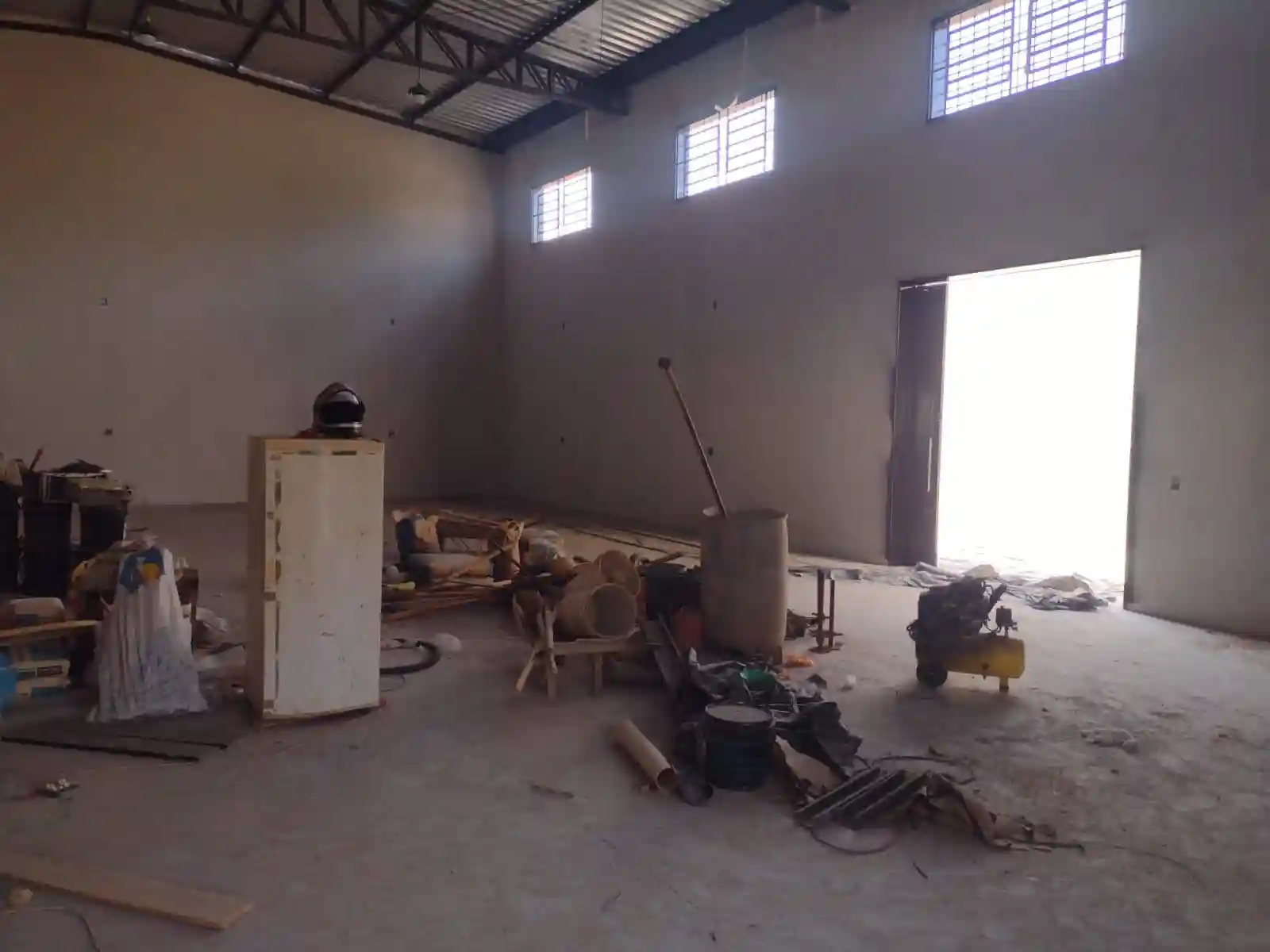 Loja / Salão / Ponto Comercial  para aluguel, 300m² — foto 7 de 12