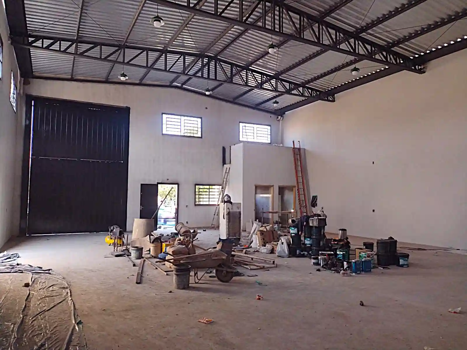 Loja / Salão / Ponto Comercial  para aluguel, 300m² — foto 4 de 12