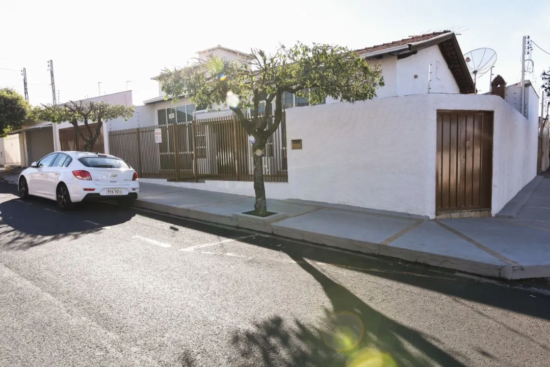 Casa com 4 quartos à venda, 280m² — foto 6 de 10