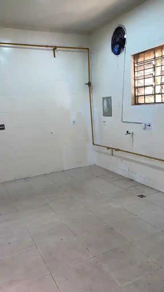 Loja / Salão / Ponto Comercial  para aluguel, 180m² — foto 6 de 13