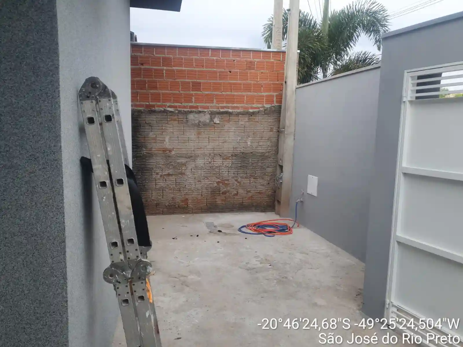 Casa com 3 quartos à venda, 108m² — foto 6 de 9