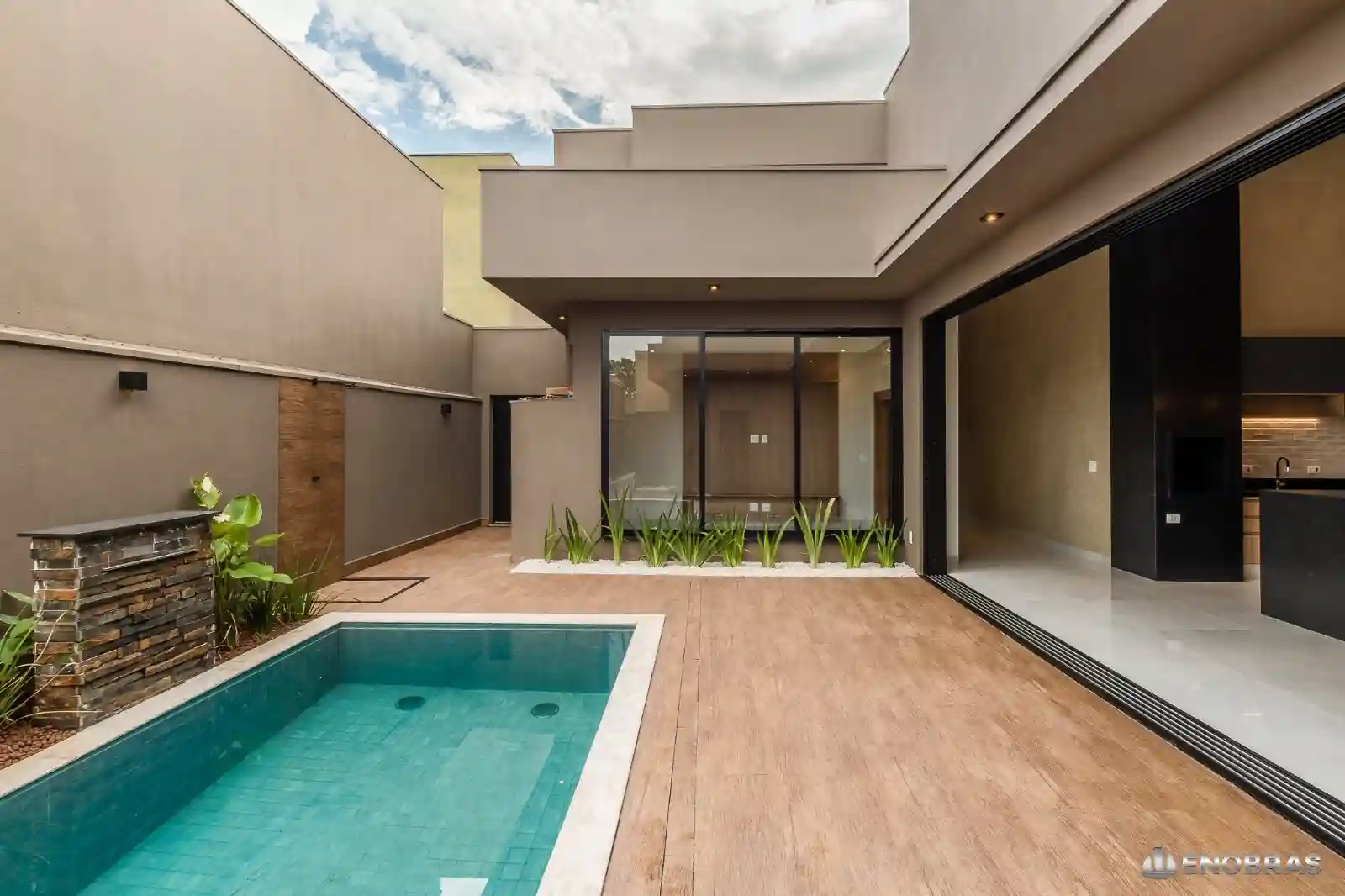 Casa de Condomínio  à venda, 384m² — foto 7 de 9