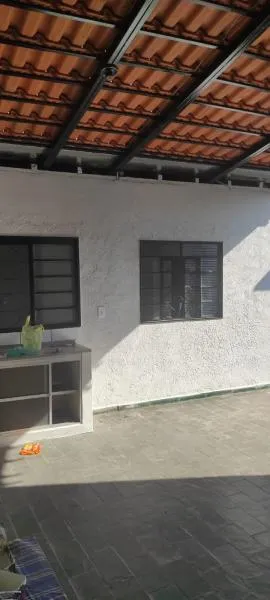 Casa à venda — foto 2 de 6