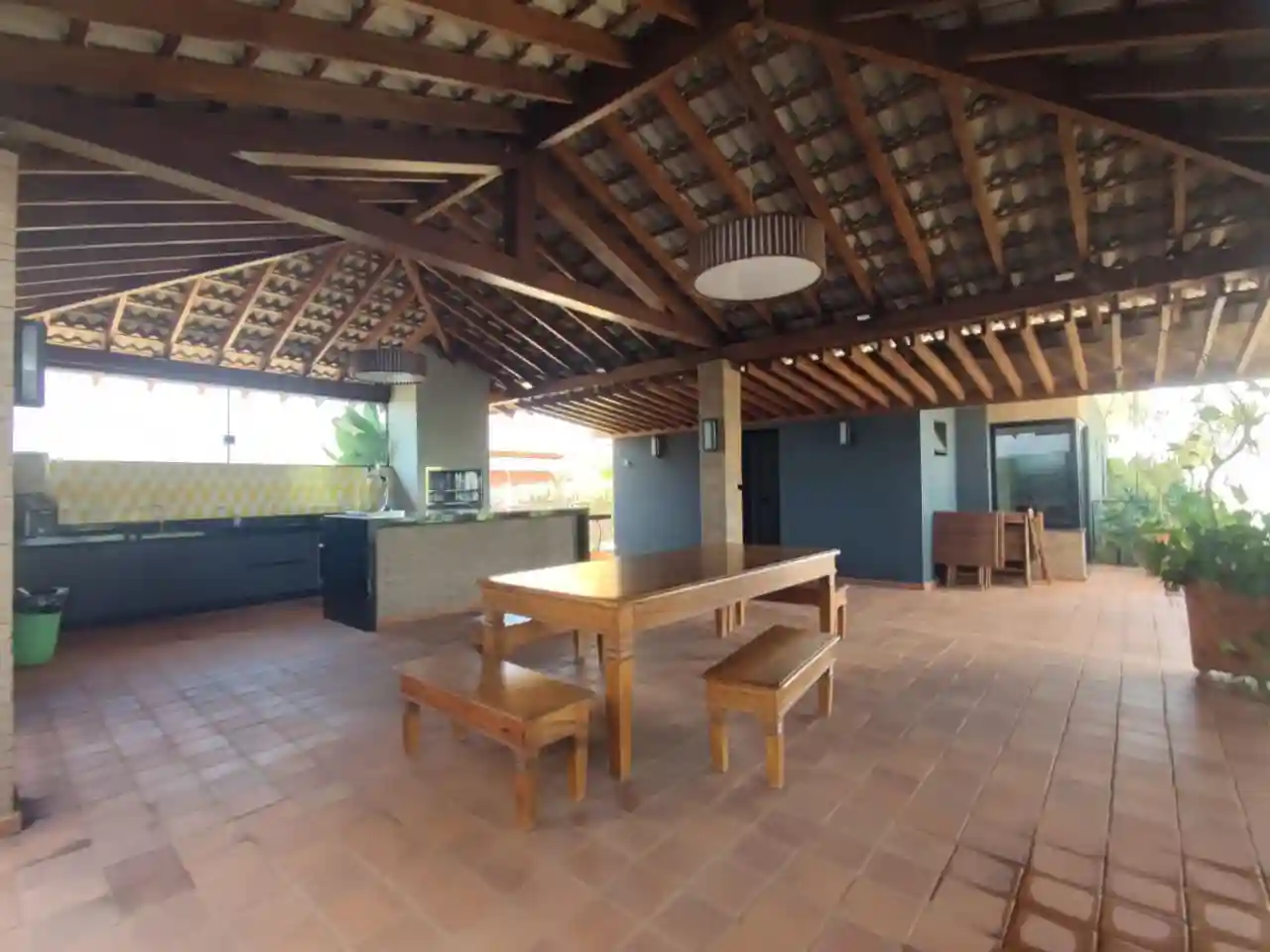 Galpão / Depósito / Armazém  à venda, 1400m² — foto 18 de 32
