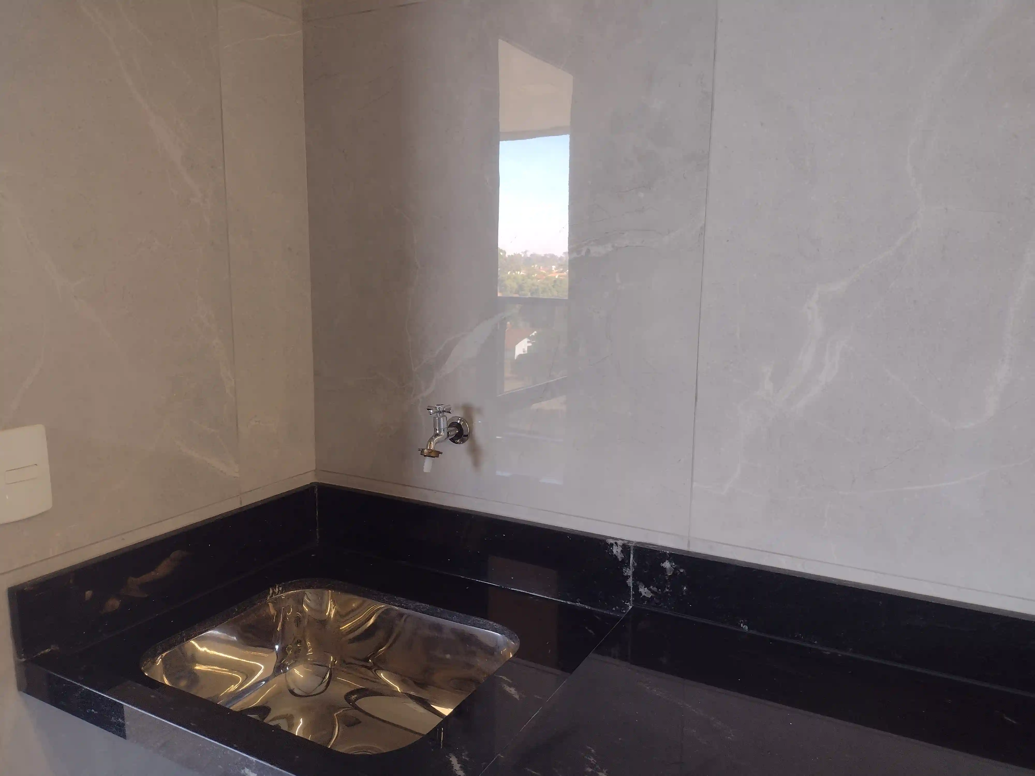 Galpão / Depósito / Armazém  à venda, 1400m² — foto 14 de 32