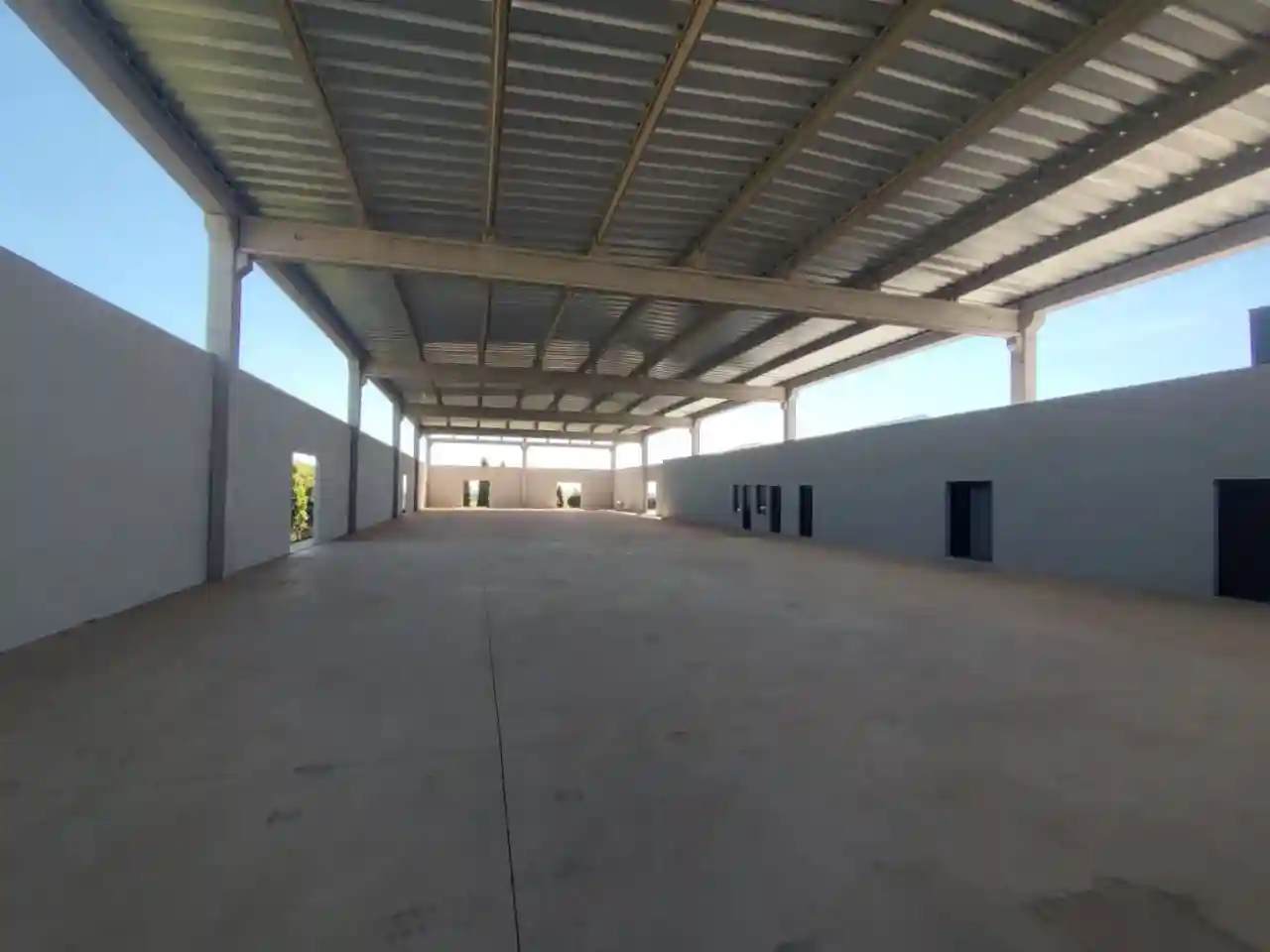 Galpão / Depósito / Armazém  à venda, 1400m² — foto 21 de 32