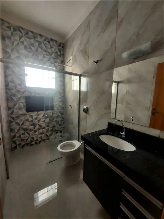 Casa à venda — foto 1 de 1