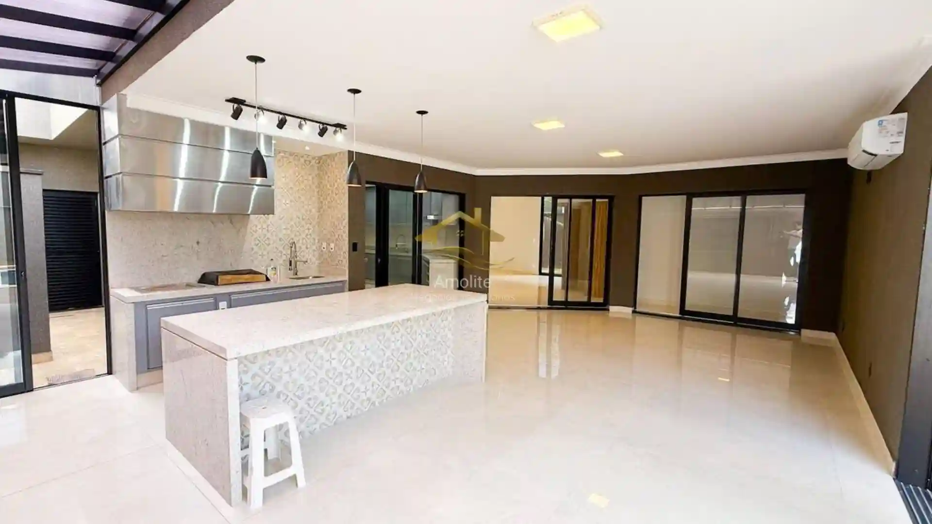 Casa de Condomínio com 4 quartos à venda, 280m² — foto 6 de 32