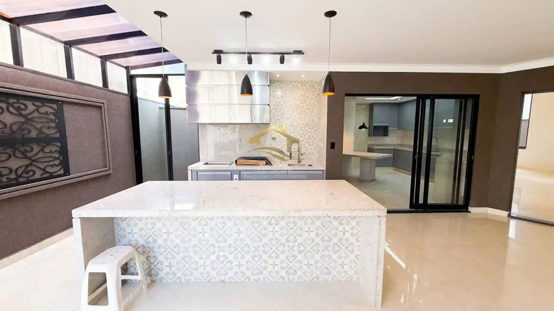 Casa de Condomínio com 4 quartos à venda, 280m² — foto 14 de 32