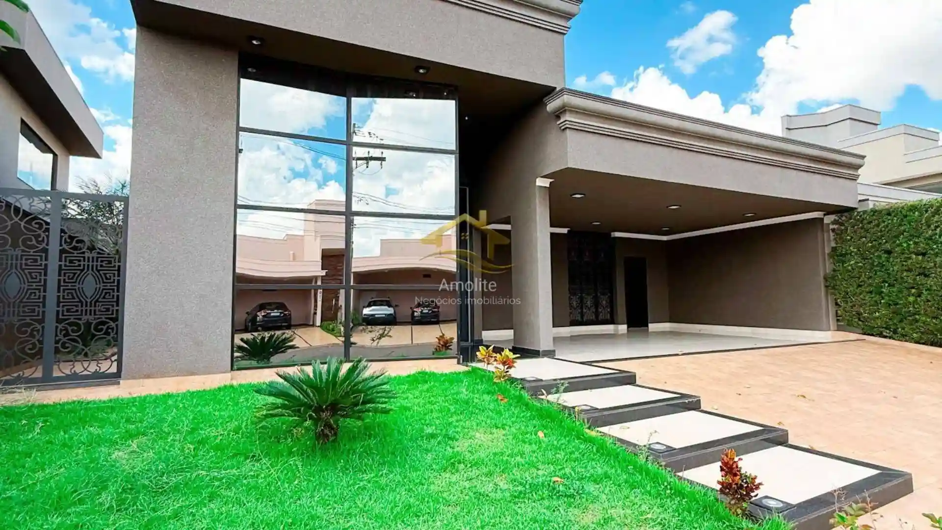 Casa de Condomínio com 4 quartos à venda, 280m² — foto 4 de 32