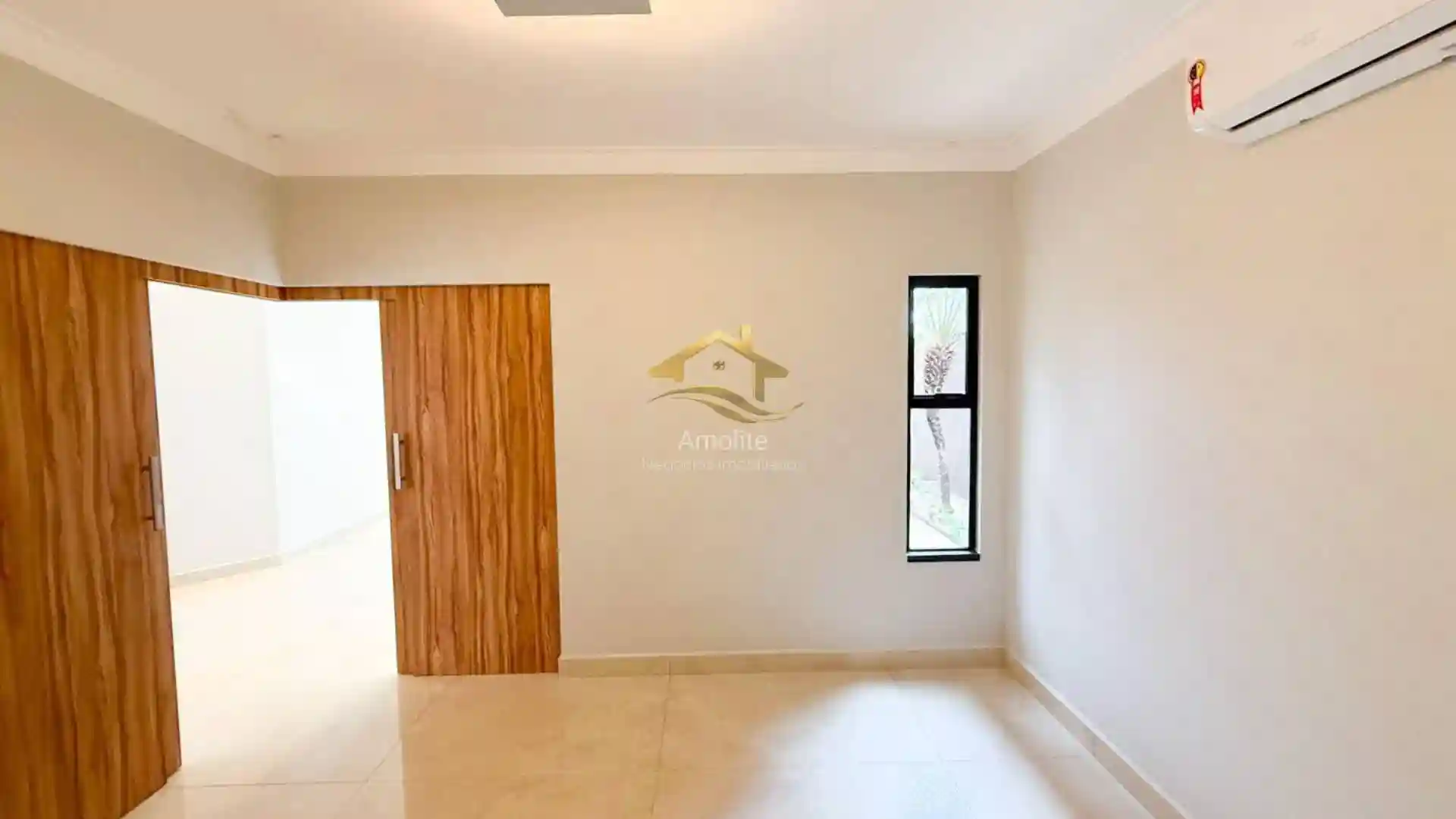 Casa de Condomínio com 4 quartos à venda, 280m² — foto 15 de 32